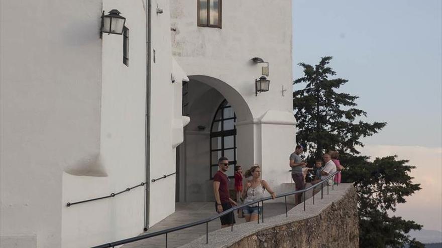 El santuario de la Virgen de Montaña reabre hoy tras el robo