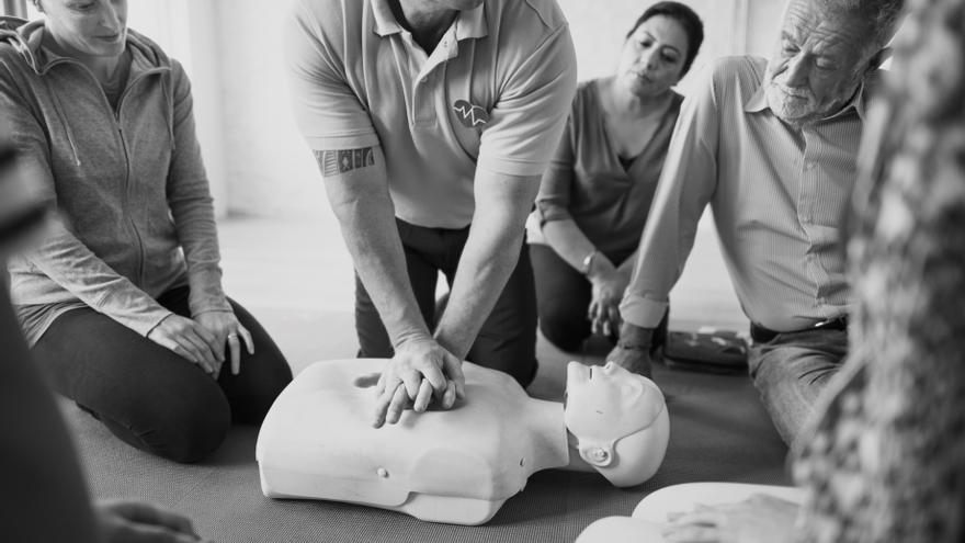 Talleres de reanimación cardiopulmonar gratuitos este sábado en la Plaza del Ayuntamiento de Alicante