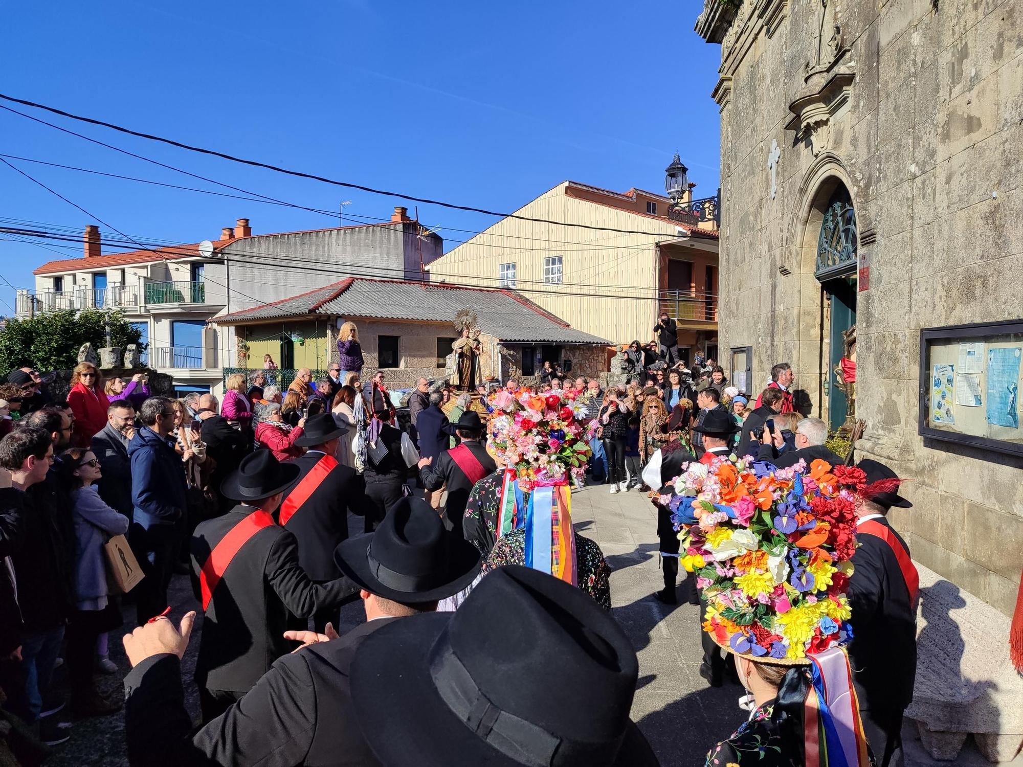 La Danza de las Flores conquista Aldán