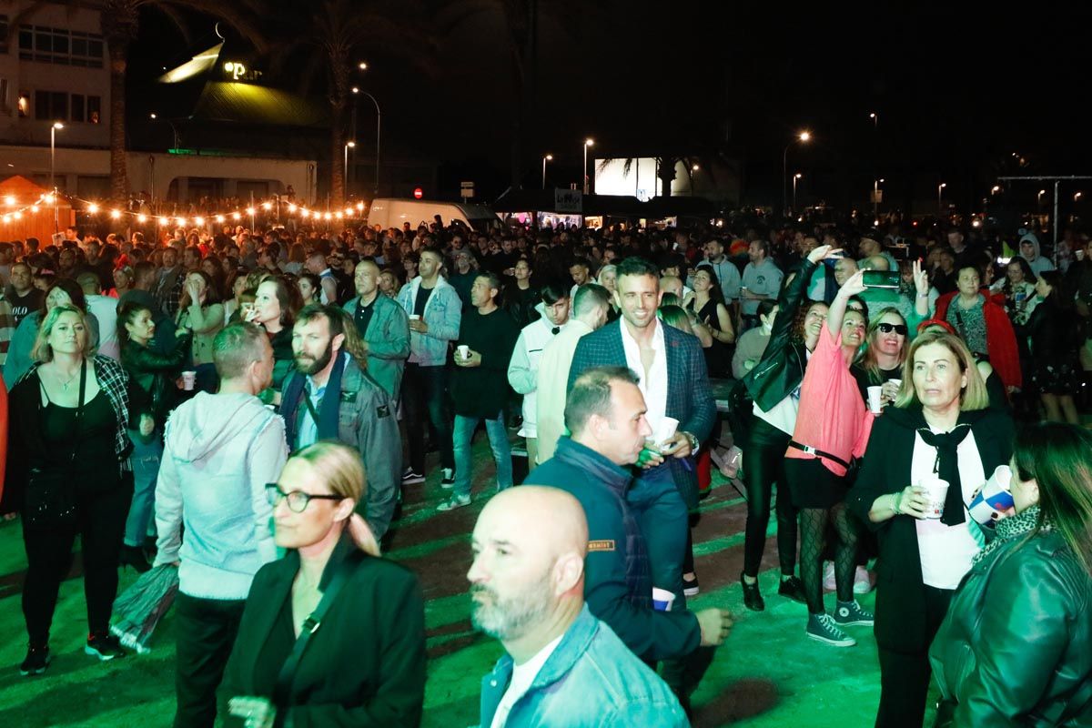 Sant Antoni baila con el regreso de la fiesta de La Movida