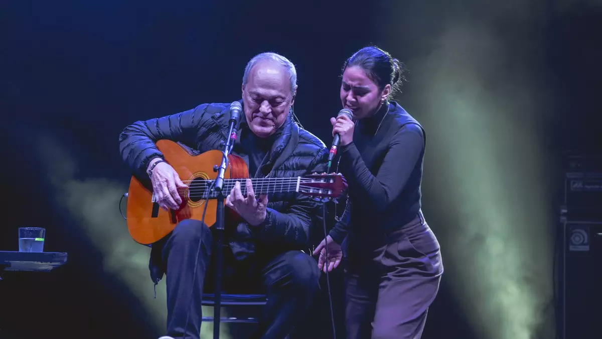 La liturgia de Natalia Lafourcade conquista los corazones de Pirineos Sur