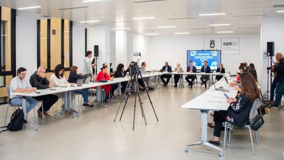 El Puerto de Las Palmas acoge el encuentro del programa Interreg Mac de economía azul