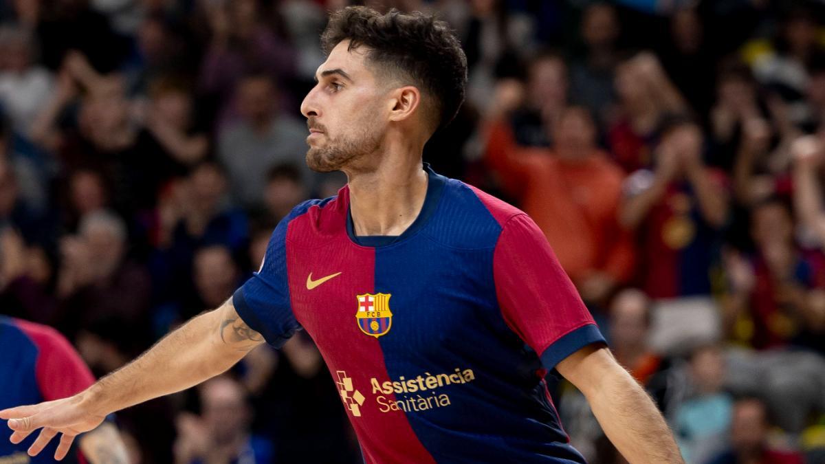 Adolfo acaba contrato con el Barça en 2026