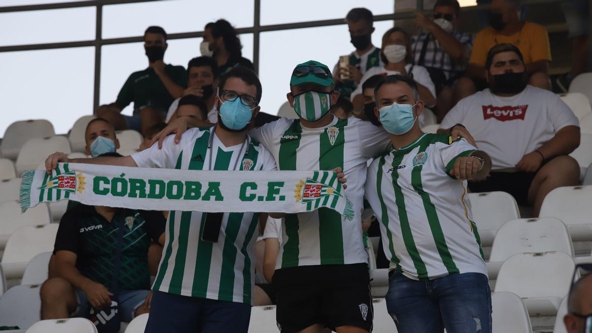 Abonados en El Arcángel en el estreno liguero ante el Cádiz B.