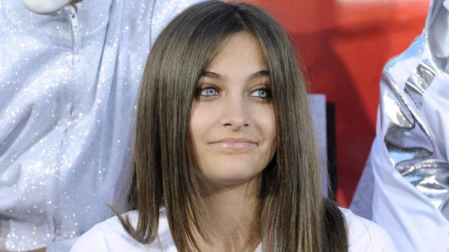 Paris Jackson reconoce que acude a reuniones de Alcohólicos Anónimos