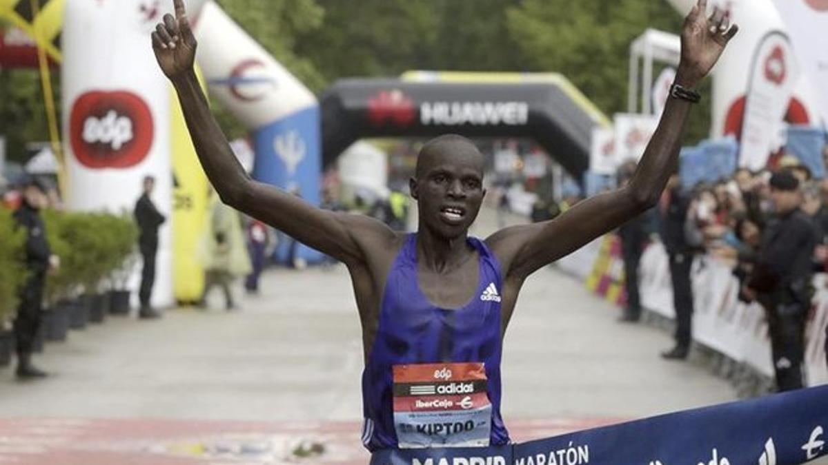 Kiptoo gana la Maratón de Madrid