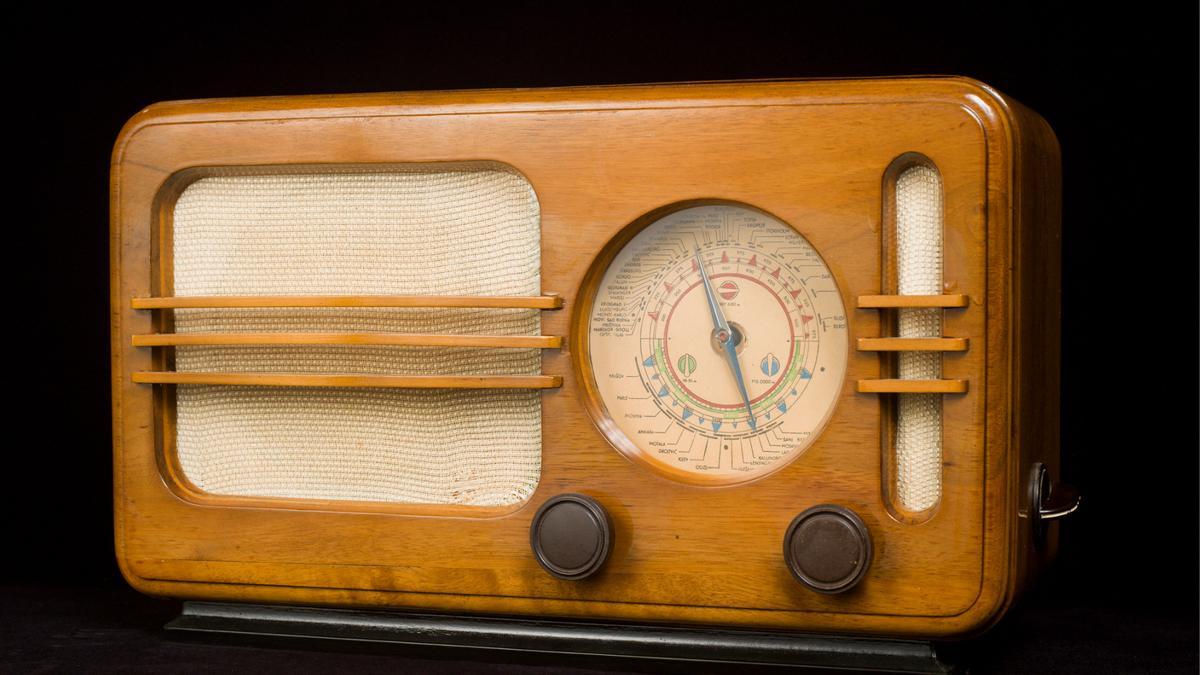 Una ràdio antiga.