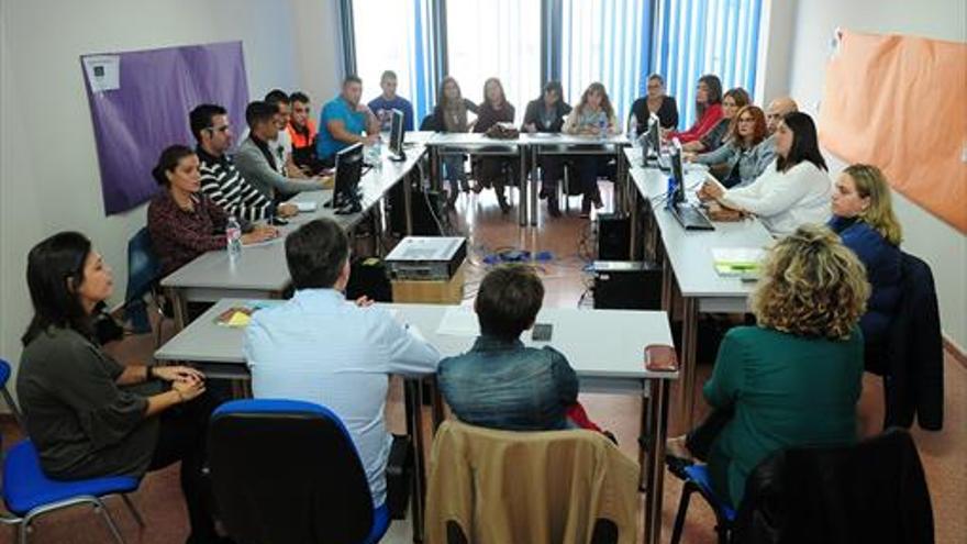 El Ayuntamiento de Plasencia espera el plan social para agilizar los contratos