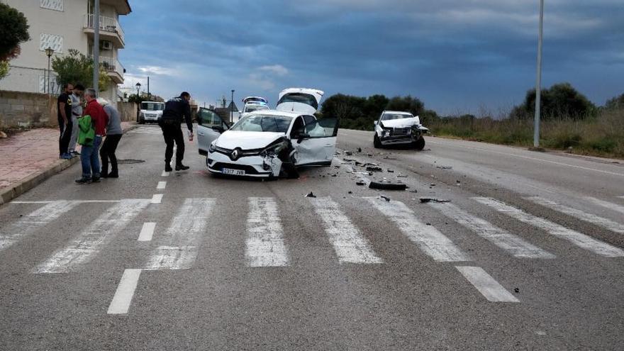 Los dos vehículos implicados en el accidente en Portocolom