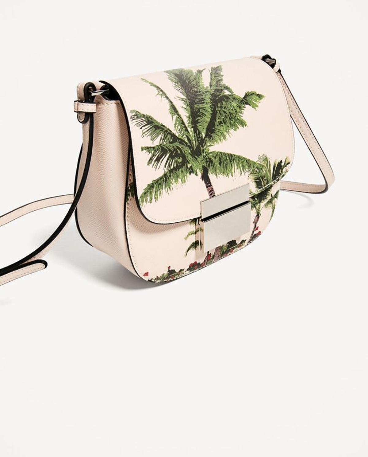 Rebajas Zara 2017: bolso con estampado de palmeras