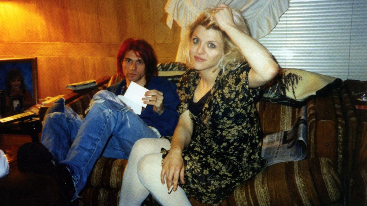 Una foto de archivo de Kurt Cobain y Courtney Love.