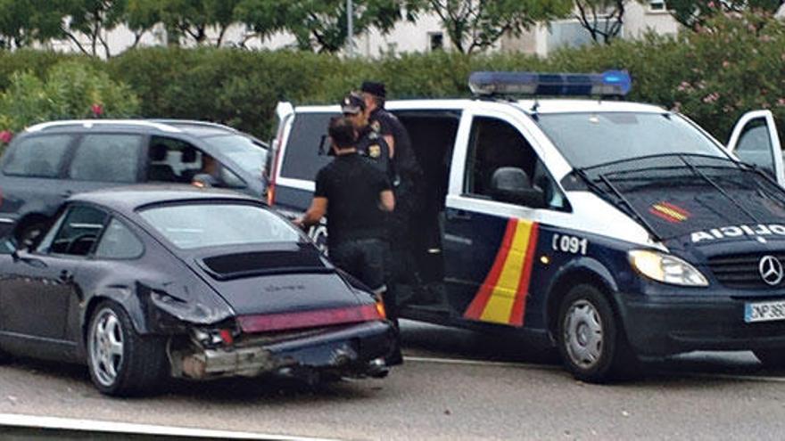 La lluvia causa una docena de accidentes