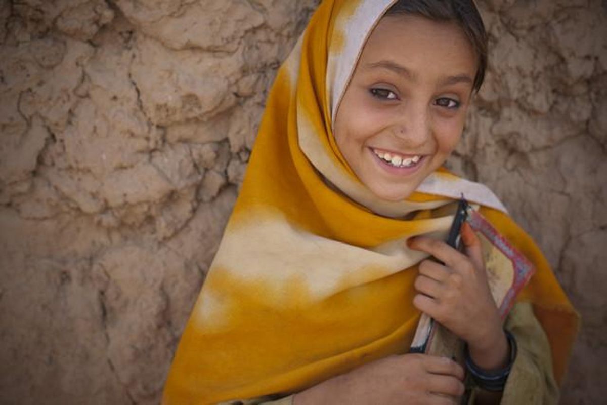 El sistema educatiu pakistanès és criticat amb freqüència per la seva disparitat de gènere en la representativitat dels alumnes.