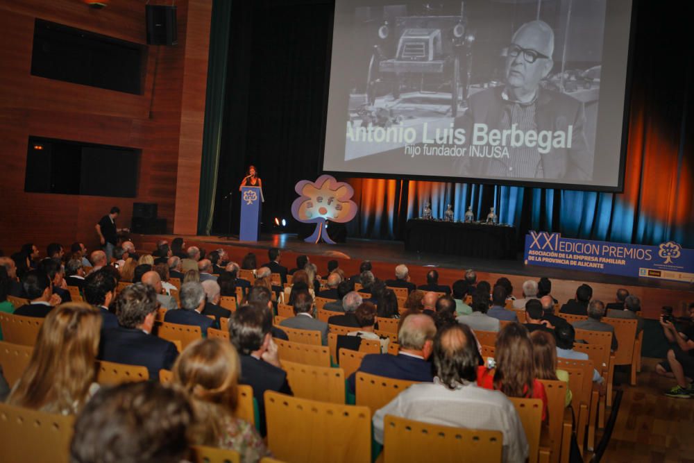 Entrega de los premios de la Asociación de la Empresa Familiar de Alicante