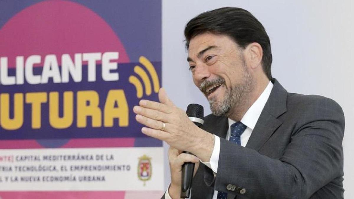 L’alcalde, Luis Barcala, durant la presentació d’Alicante Futura l’any 2019