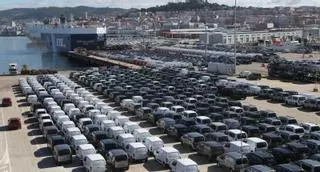 La congestión de navieras y otros puertos satura Bouzas: hasta 25.000 coches, pendientes de salir