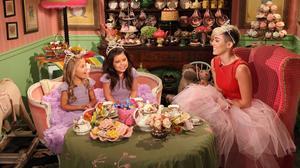 Miley Cyrus va ser una de les últimes artistes que van passar per la secció que les cosines tenen al xou de DeGeneres.