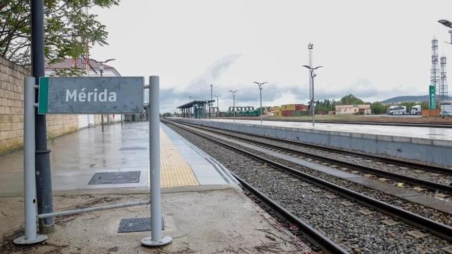 Inician la redacción del proyecto para una pasarela sobre las vías del tren en Mérida