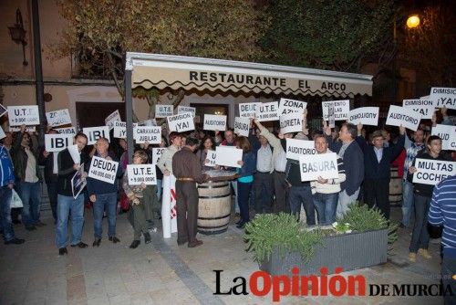 Manifestación "Unidos contra la corrupción" y posterior pleno en Caravaca