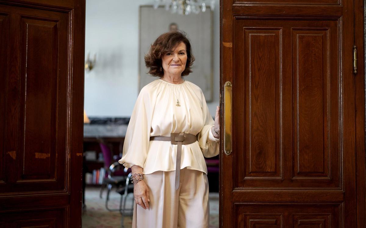 Carmen Calvo: «Hem de revisar què ha passat amb tots els expresidents. Ens quedaríem tots tranquils»