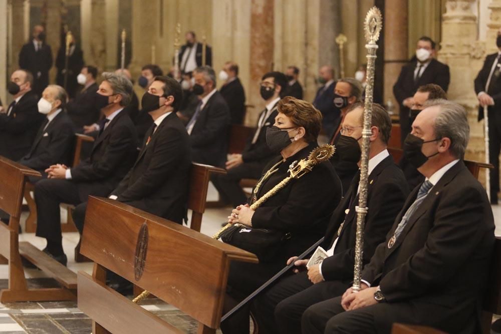 En imágenes, el Vía Crucis de las cofradías