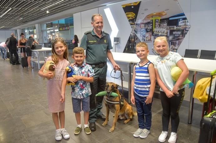 REPORTAJE UNIDAD CANINA AEROPUETO DE GRAN CANARIA