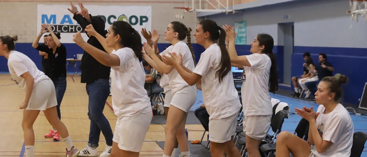 El Milar Córdoba BF celebra una acción del juego en un partido de esta temporada.