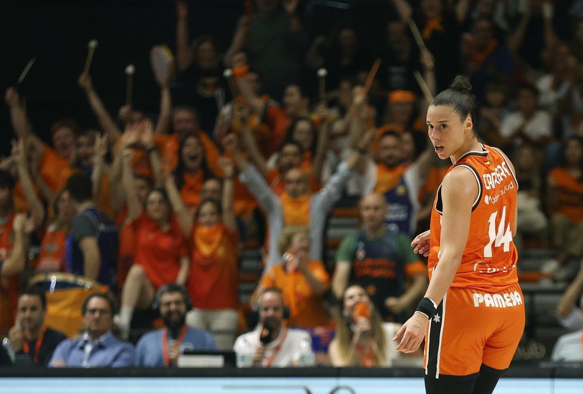 Raquel Carrera, en el último partido ante el Perfumerías Avenida de Salamanca en La Fonteta