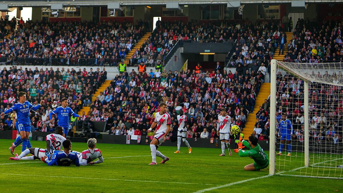 El Real Madrid se deja dos puntos ante el Rayo Vallecano
