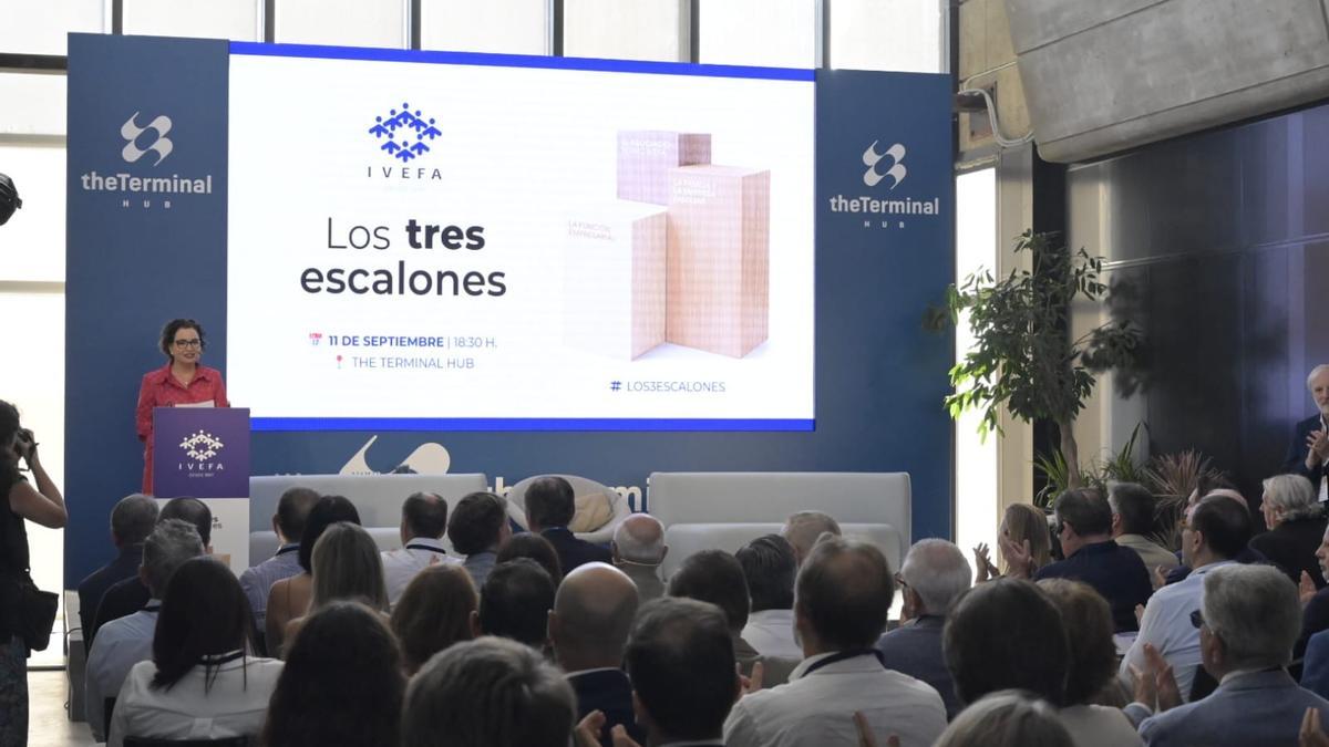 Emi Boix, presidenta de Ivefa, en la apertura del acto.