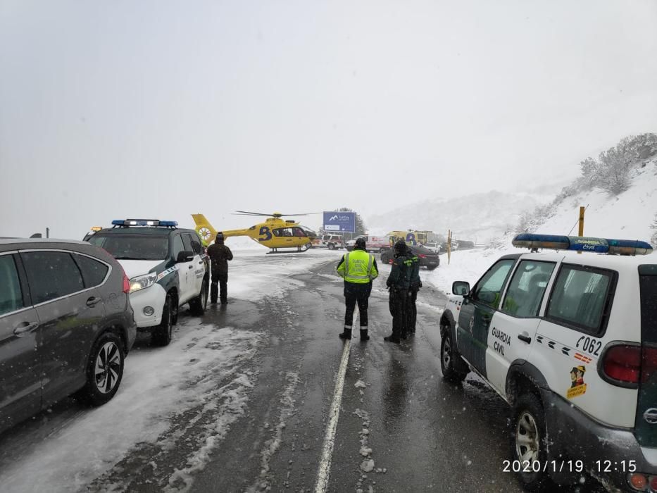 Fallece un hombre atropellado en Fuentes de Invierno mientras ponía las cadenas