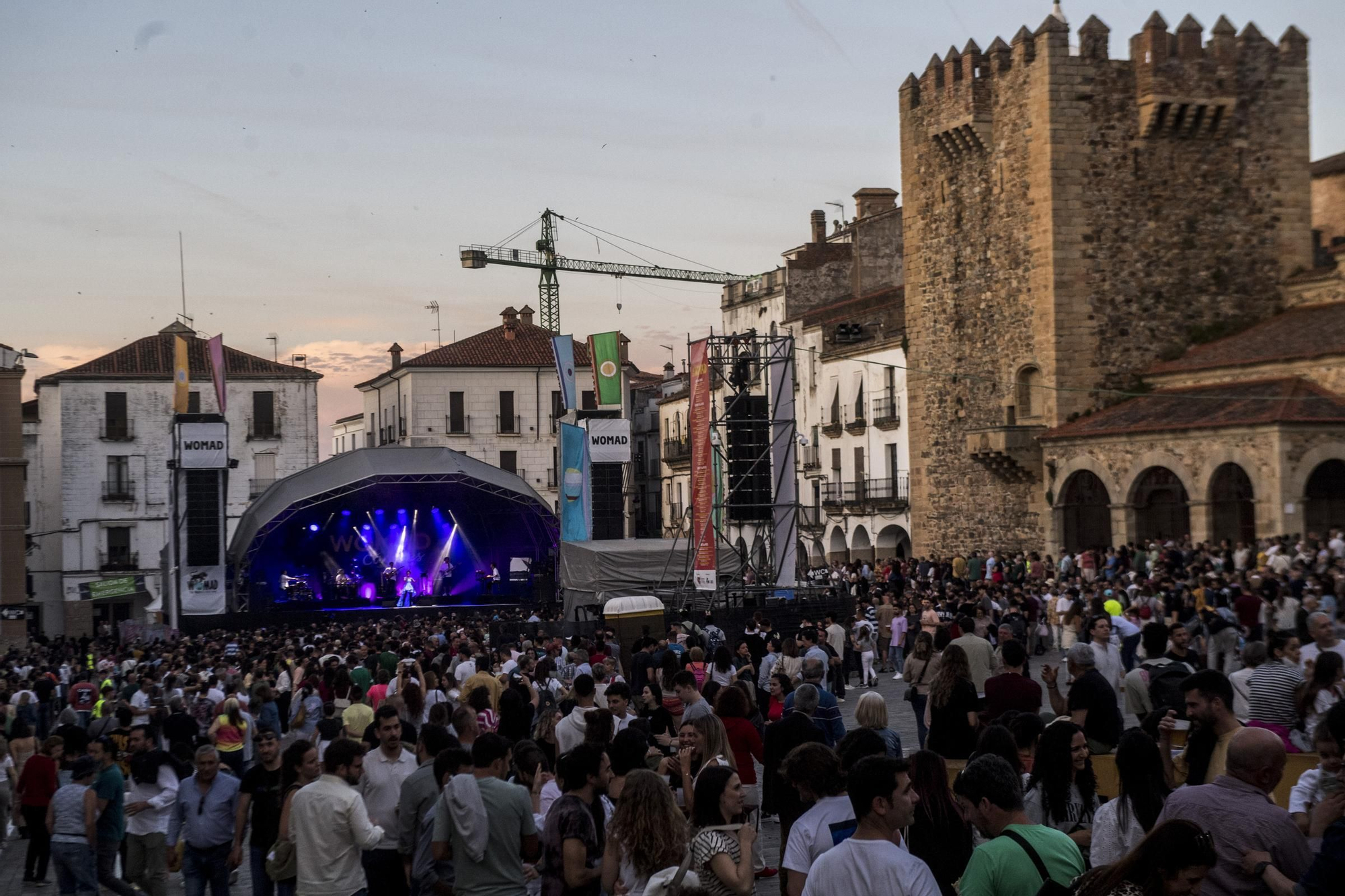 Vive el primer concierto de Womad en Cáceres