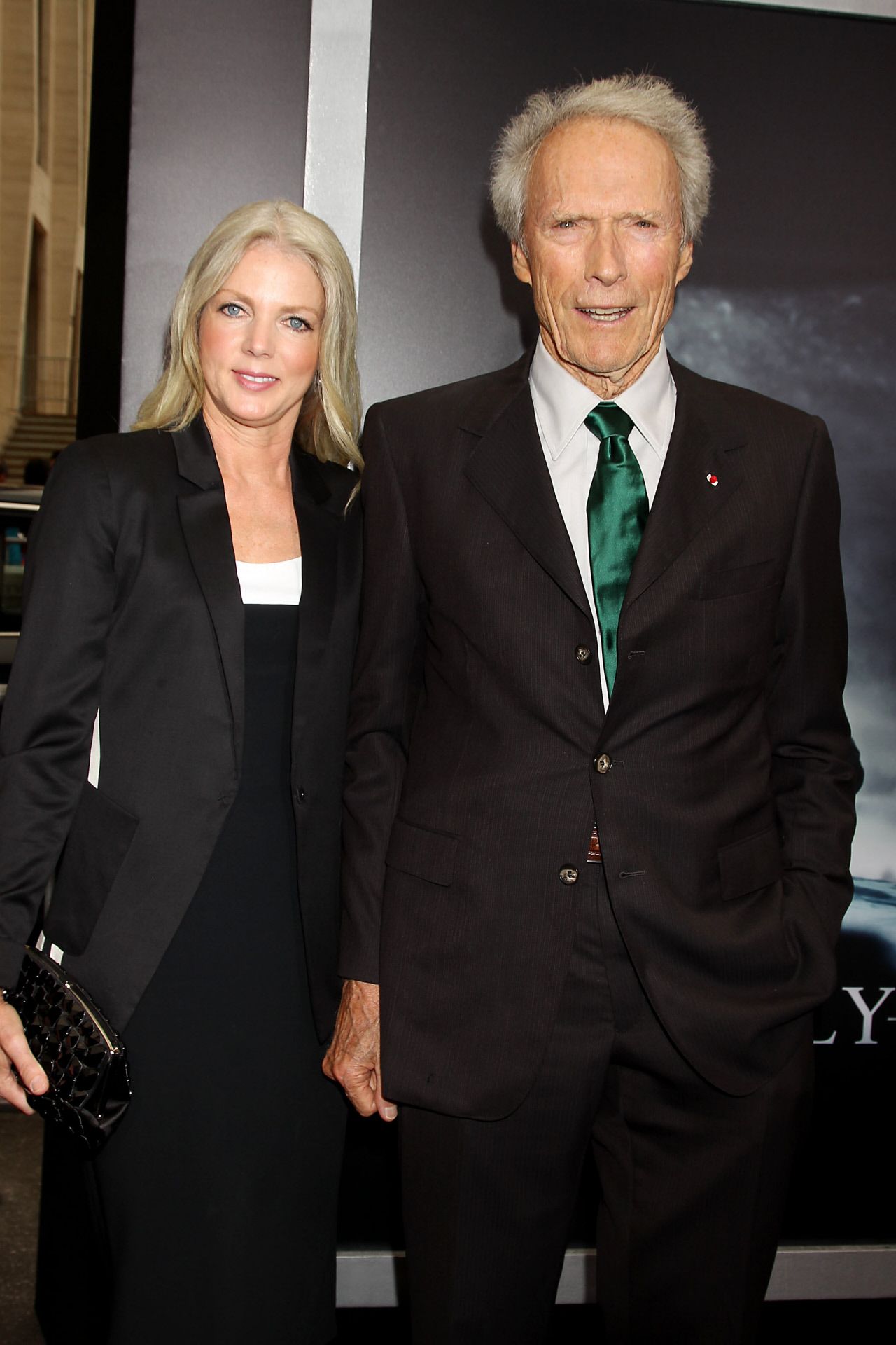 Christina Sandero y Clint Eastwood en la premiere de Sully en 2016