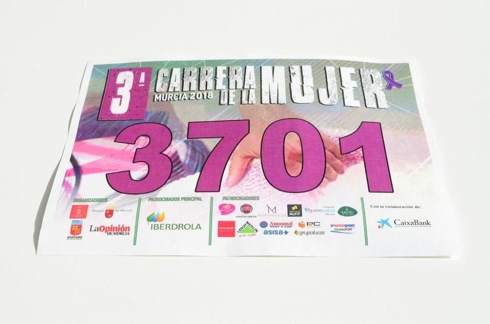 Entrega de dorsales de la III Carrera de la Mujer