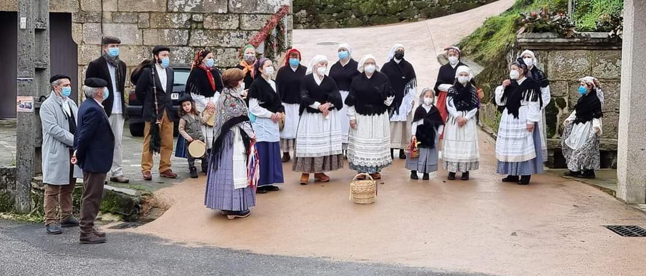 Así resonaron los 'Cantares de Reis' en Soutomaior