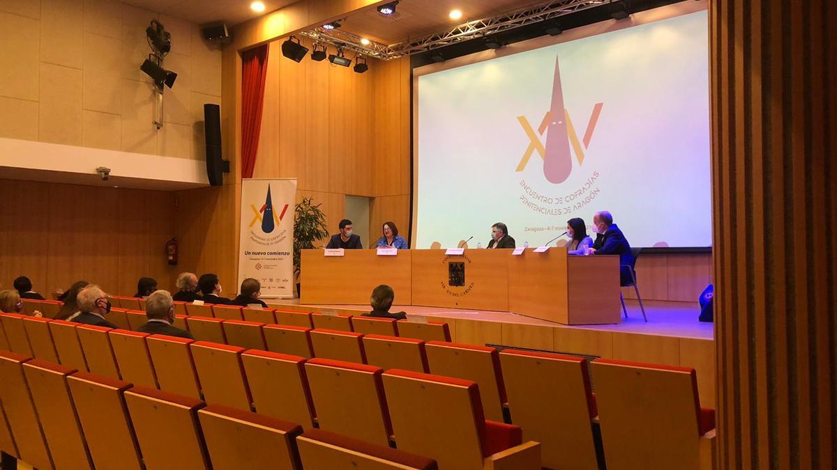 La mesa redonda ha debatido sobre el impacto del covid en la Semana Santa