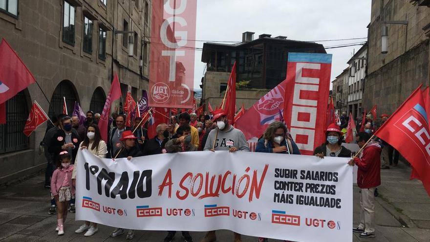 Manifestación conjunta de CC OO y UGT saliendo de A Ferrería.