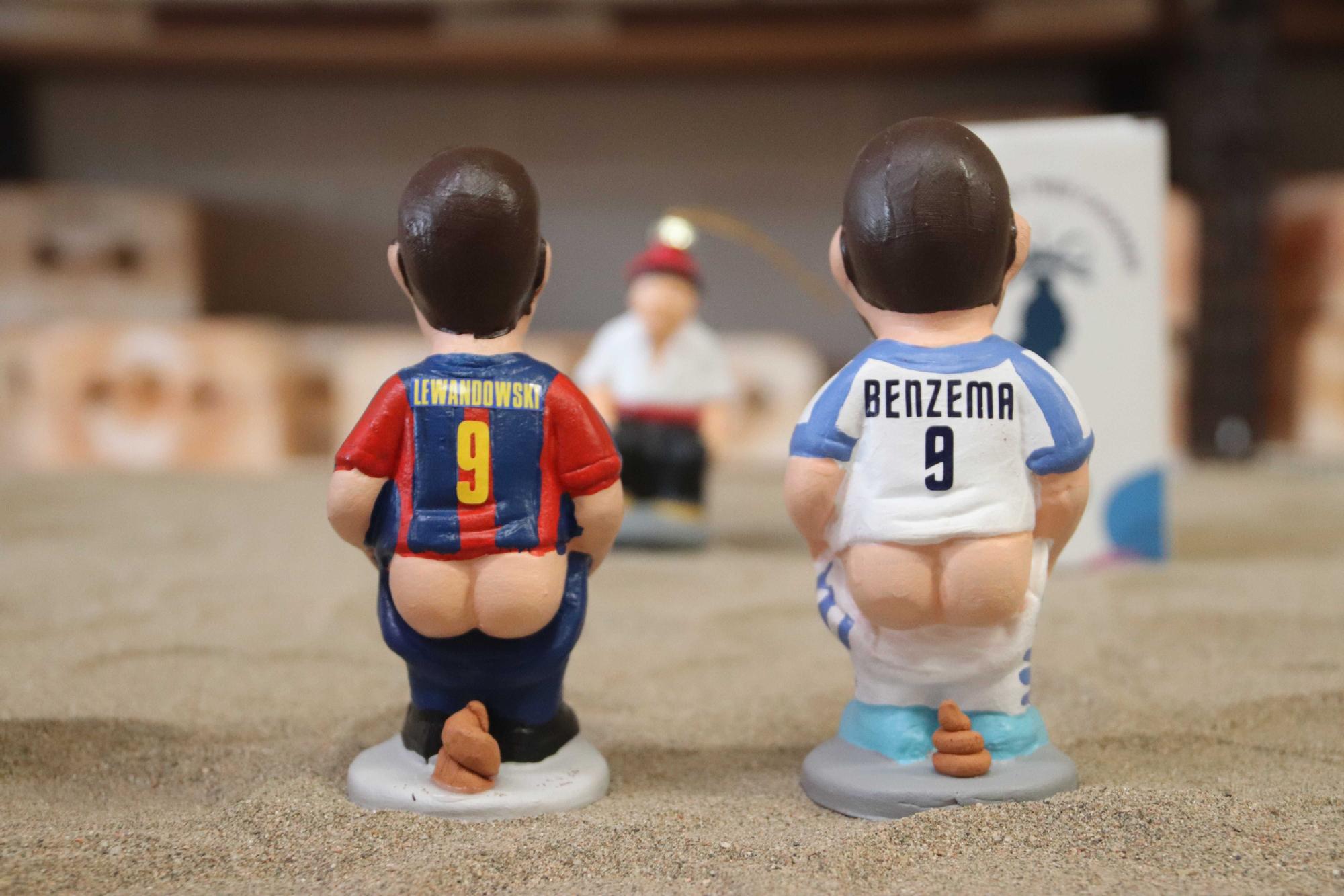 Lewandowski, Benzema, Feijóo o Vegeta: alguns dels nous caganers d'aquest Nadal