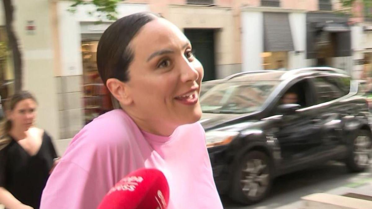 Tamara Falcó hablá de la posibilidad de adopción ante la prensa