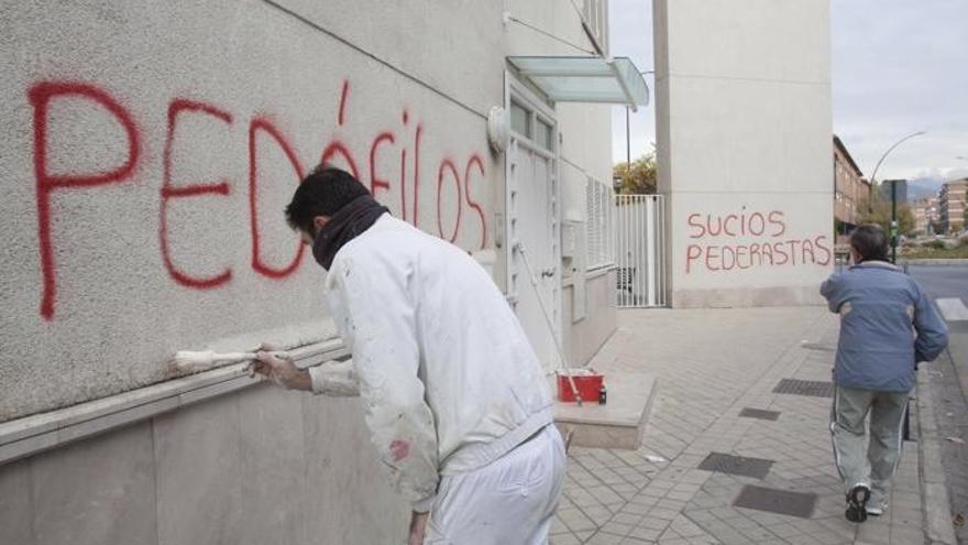 Pintadas contra los acusados en Granada.