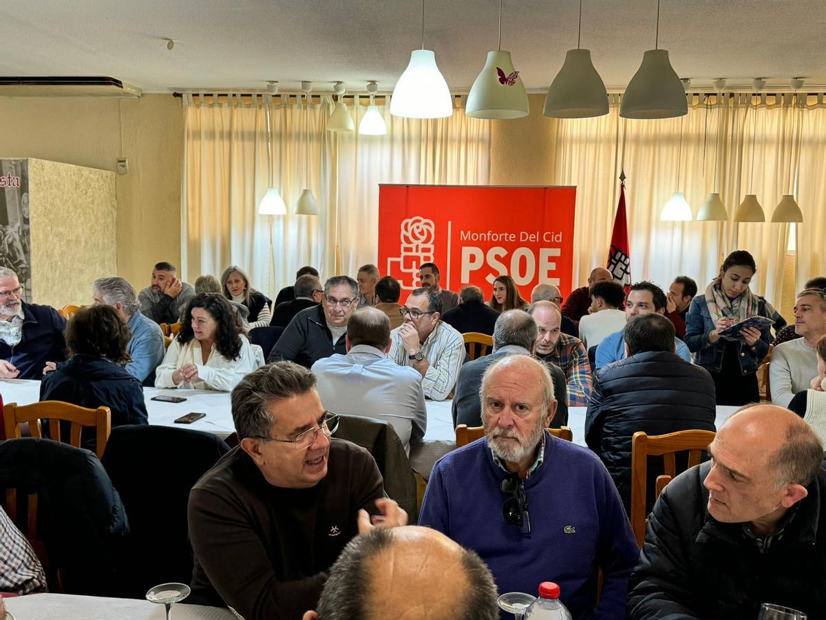 Acto de los socialistas en Bielsa para conocer el programa de Bielsa.