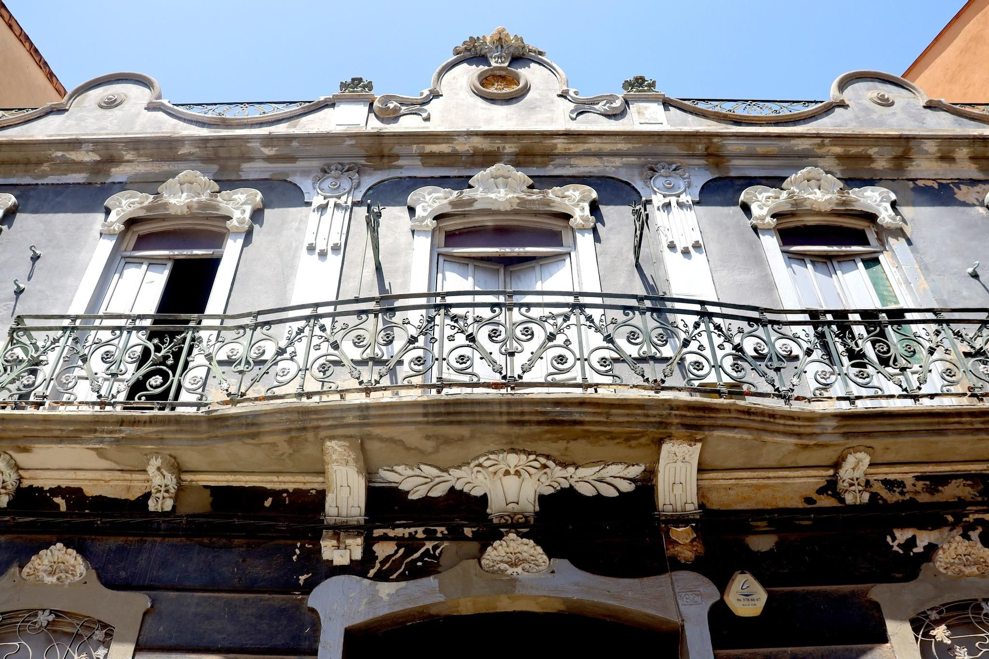 Así está por dentro la antigua discoteca Tabú de Benetússer