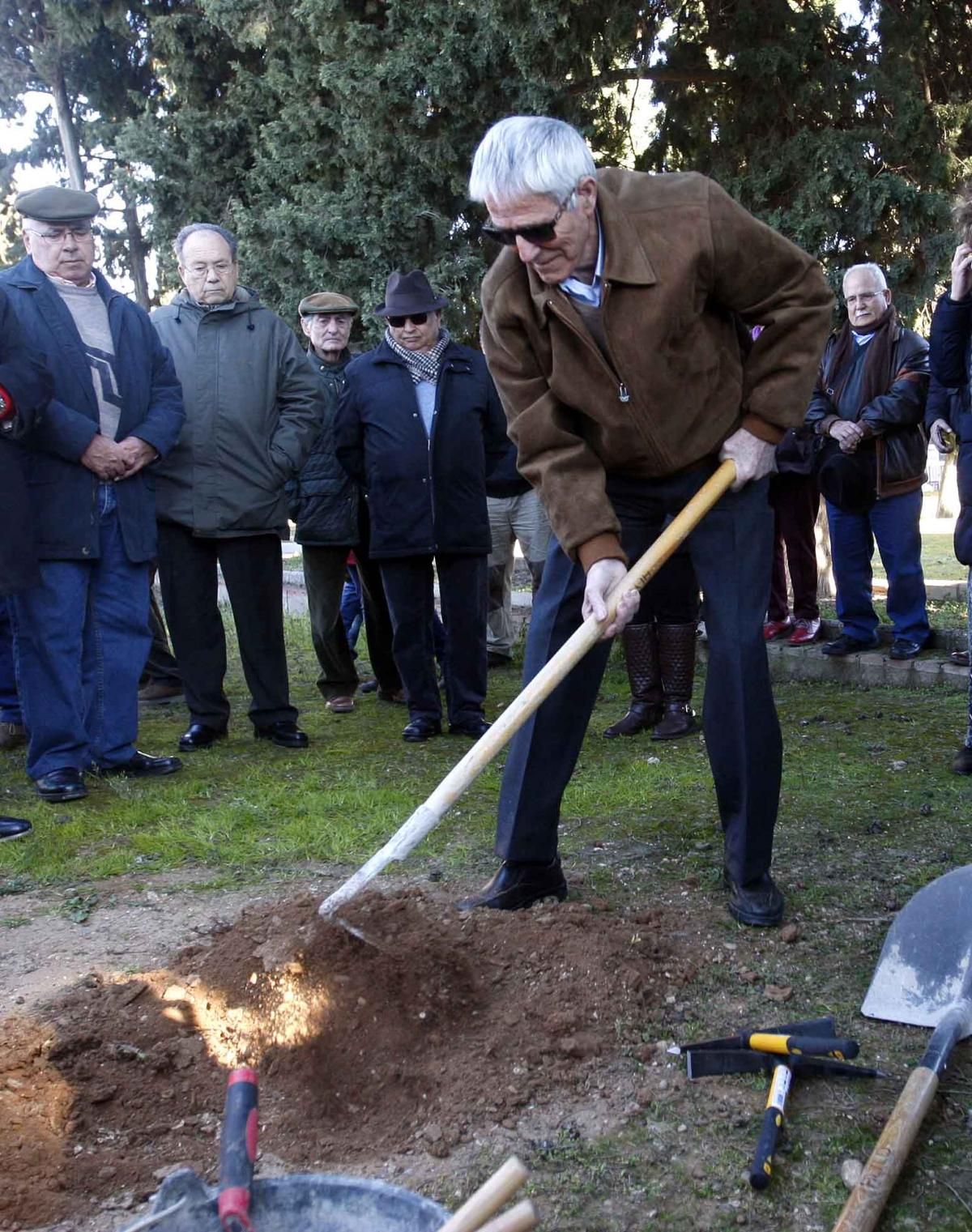 Comienza la segunda fase del proceso de exhumaciones en el cementerio de la Salud