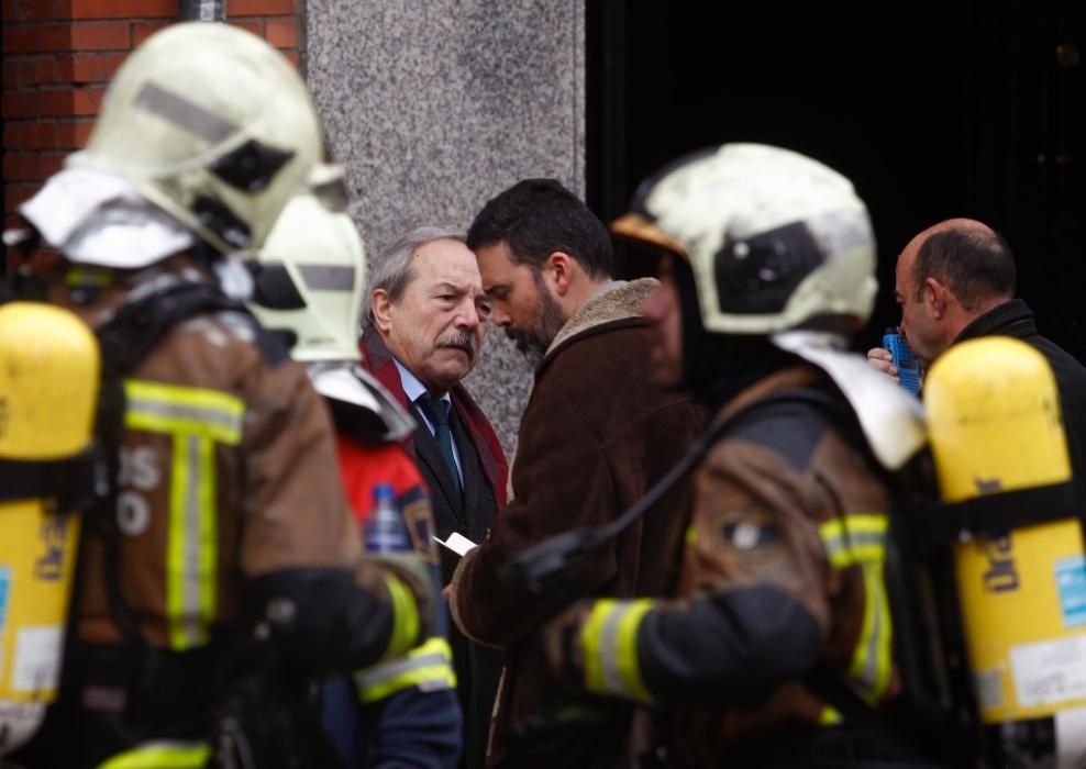 Incendio en un bazar chino de Oviedo.