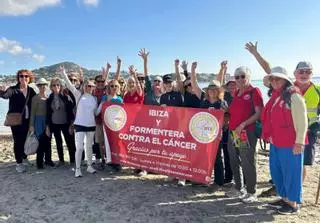 IFCC celebra la primera caminata solidaria del año en Santa Eulària