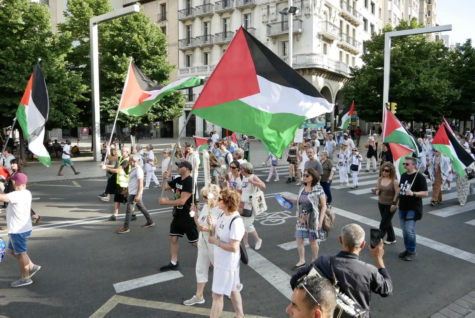 En imágenes | Manifestación en apoyo a Palestina en Zaragoza