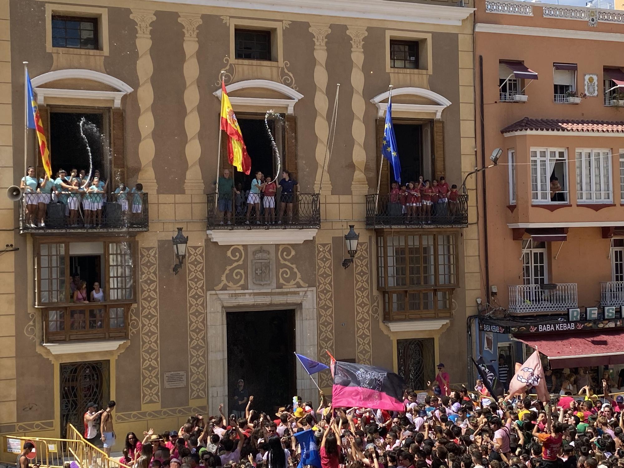 Las mejores imágenes de la multitudinaria Crida de Benicarló