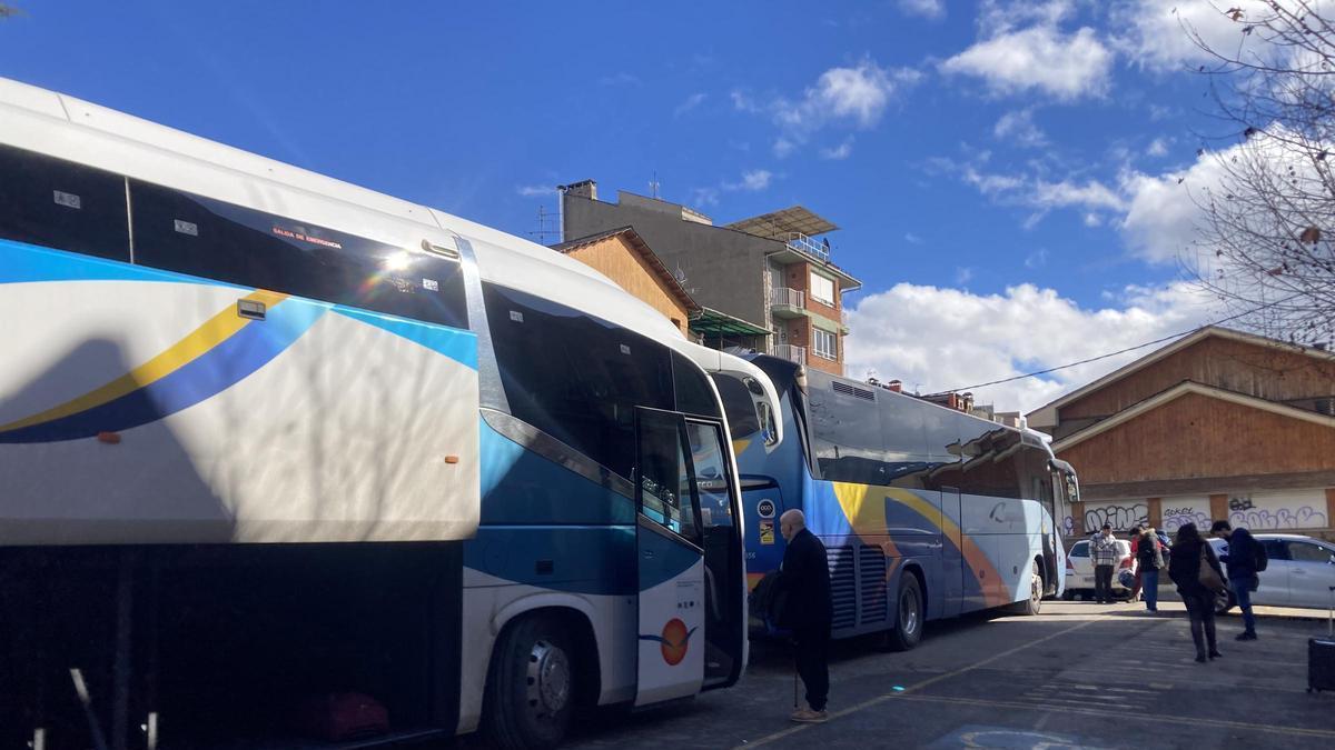 Autocars del servei alternatiu de Rodalies a Puigcerdà