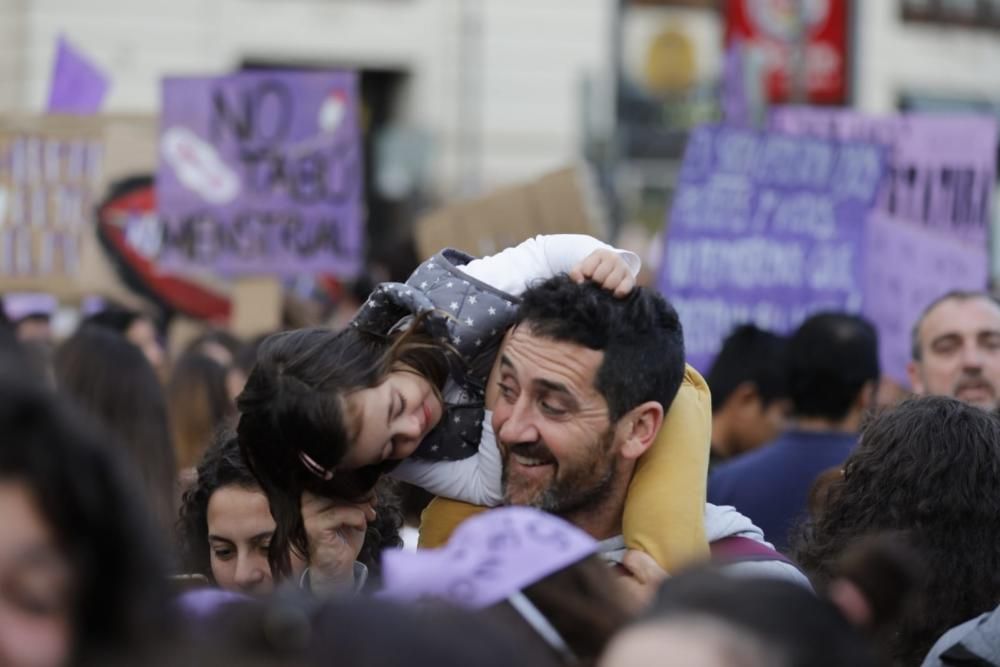 Manifestación del Día de la Mujer en las calles de València