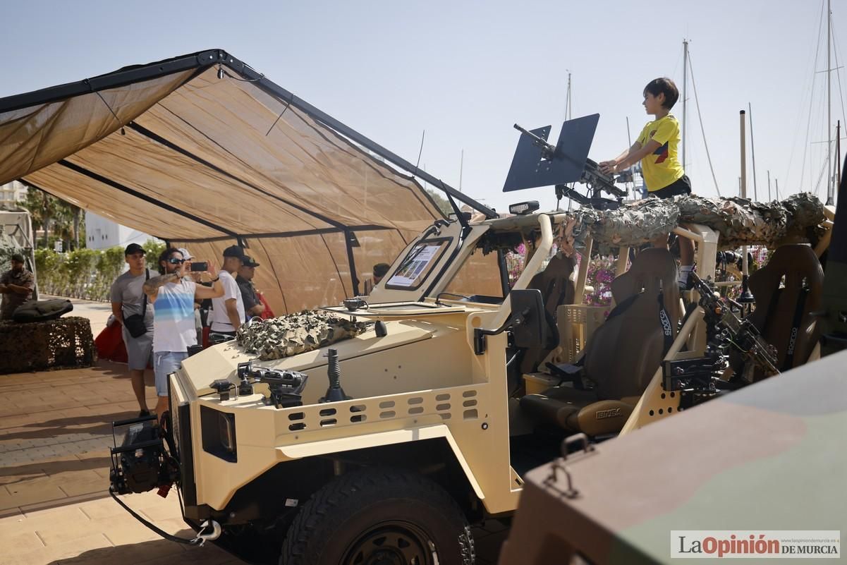 Las mejores imágenes del Día de las Fuerzas Armadas en Cartagena